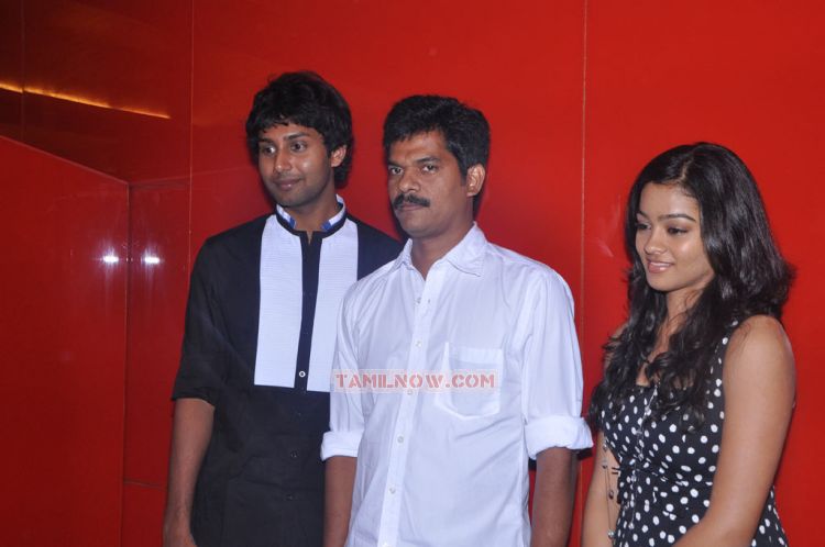 Ponmaalai Pozhudhu Audio Launch 939