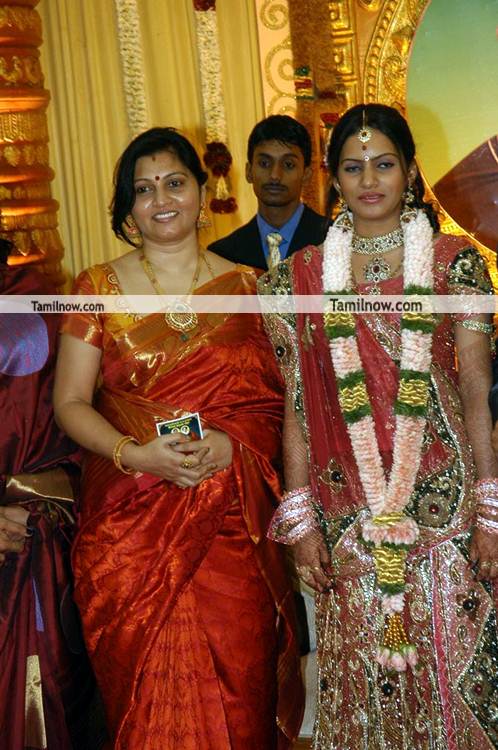 Radha Ravi Son Reception Still 8