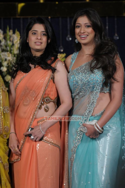 Lakshmi Rai And Sister At Reema Sen Reception 971