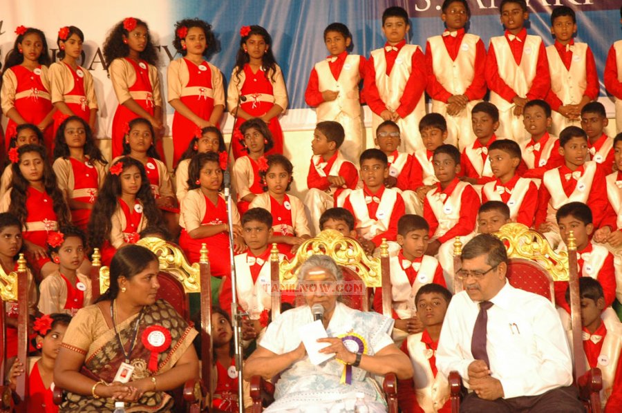 S Janaki At Velammal Matric School Function 2511