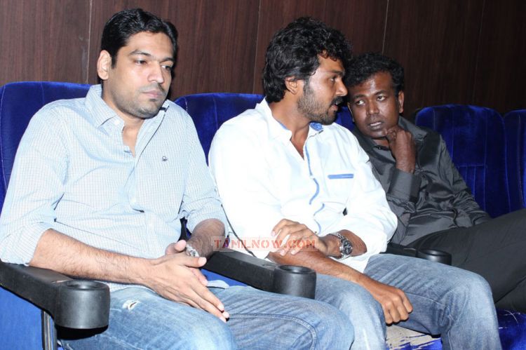 Saguni Movie Team Theater Visit Stills 1875