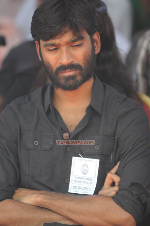 Actor Dhanush 980