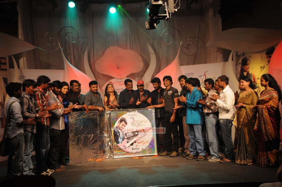 Sillunnu Oru Santhippu Audio Launch Stills 4210