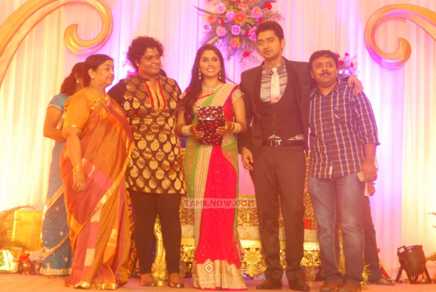 Singer Mk Balaji Priyanka Reception Stills 95