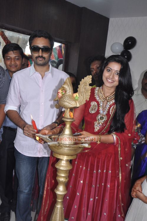 Sneha And Prasanna Inaugurate Bath Caff Showroom 5720