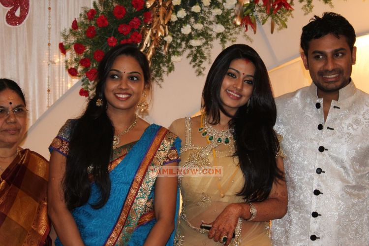 Sneha Prasanna At Yuva Bharathi Reception 9579