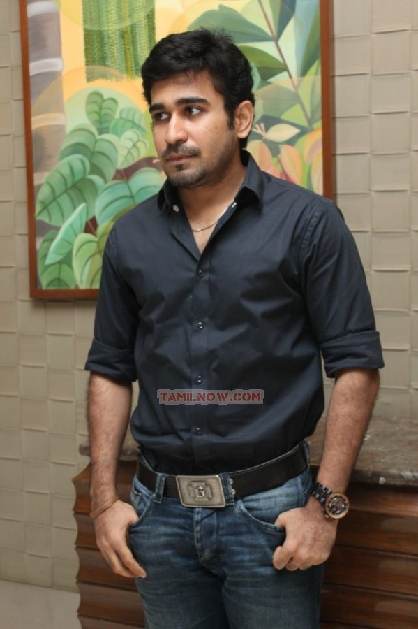 Vijay Antony 853