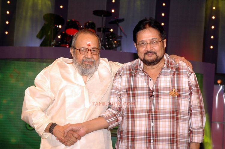 Stars With Vaali 1000 In Vasanth Tv Event 6522