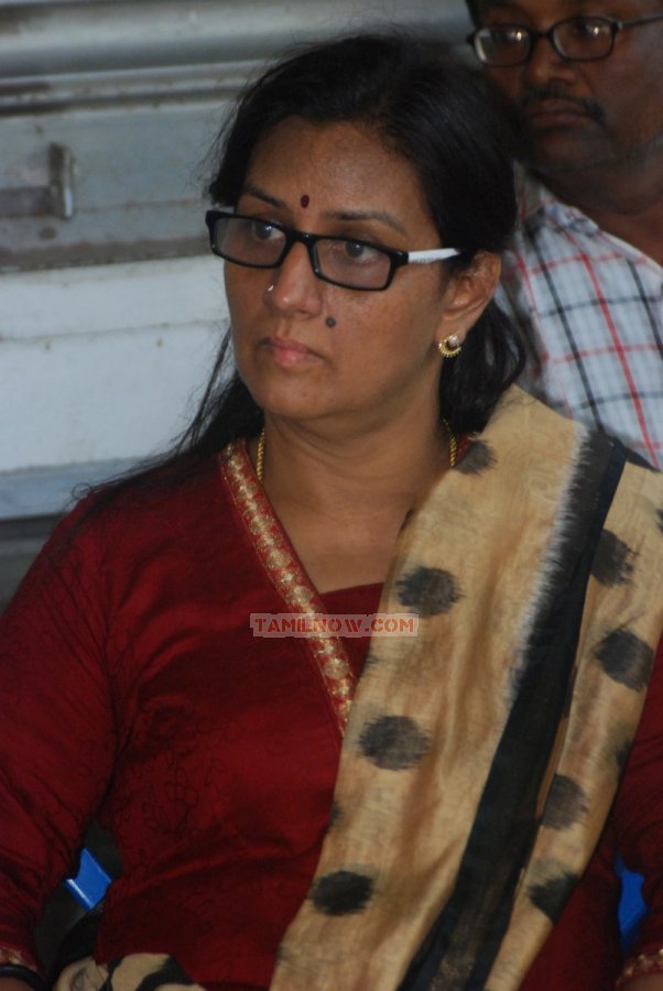 Actress Menaka 907