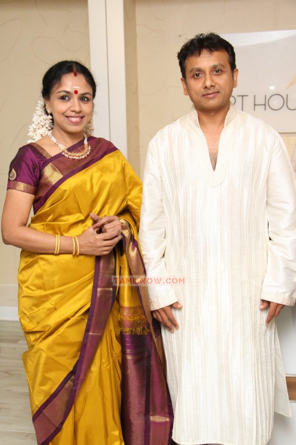 Singers Sudha Raghunathan And P Unnikrishnan 532