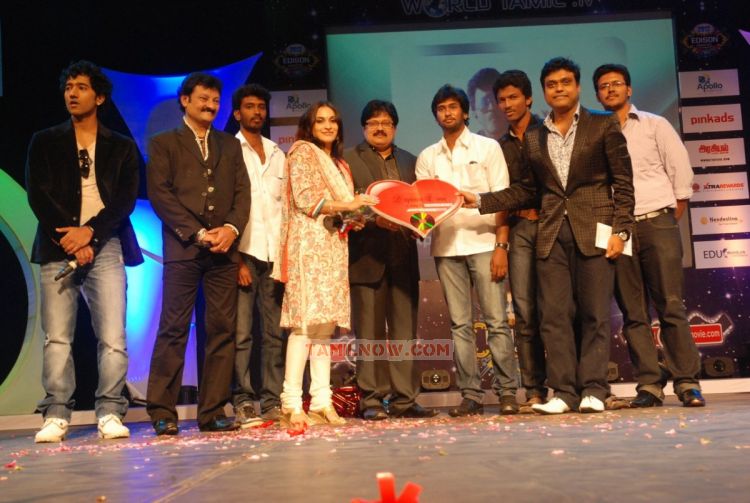 Tamil Edison Awards 2012 Stills 1340