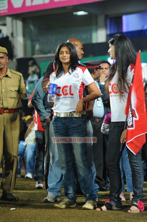 Priyamani At Chennai Rhinos Vs Telugu Warriors Match 6