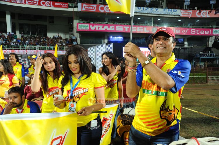 Telugu Warriors Vs Chennai Rhinos 136