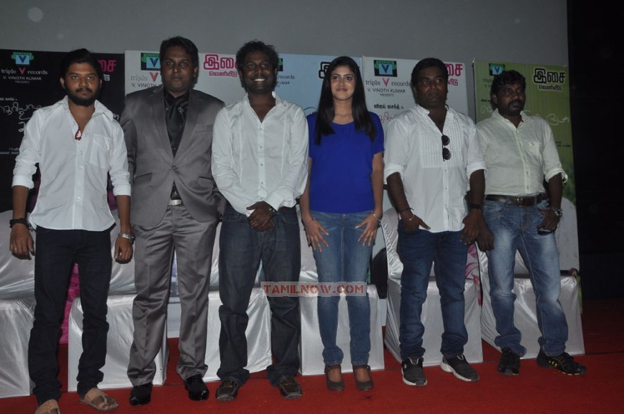 Theriyama Unna Kadhalichiten Movie Press Meet Stills 5726