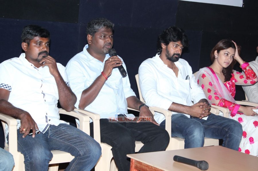 Therodum Veedhiyile Press Meet Photos 69