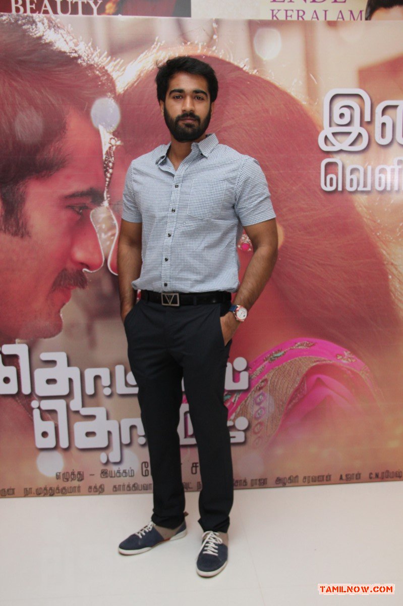 Thottal Thodarum Audio Launch Stills 6593