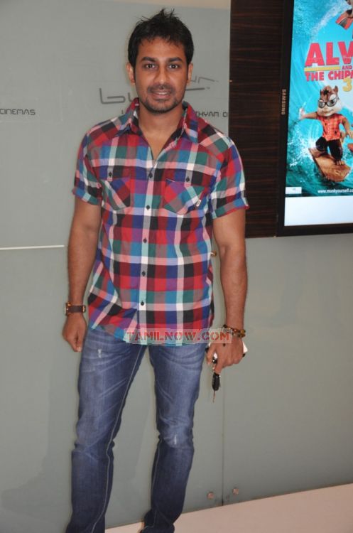 Tintin Premiere Show At Sathyam Cinemas New Pic 953