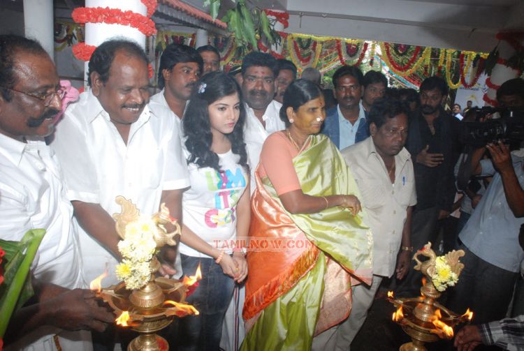 Vaganam Movie Launch 2404