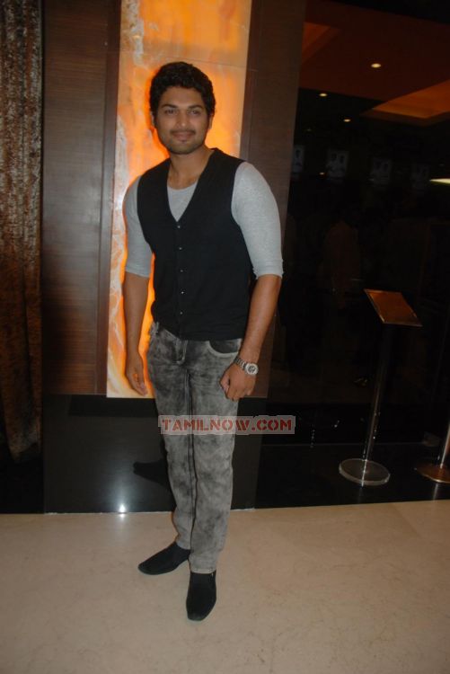 Ajmal At Vettai Premiere Show 533