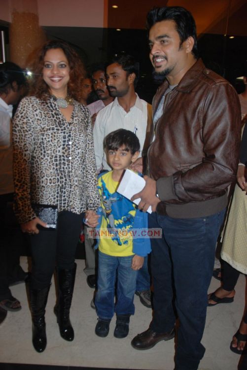 Madhavan At Vettai Premiere Show 124