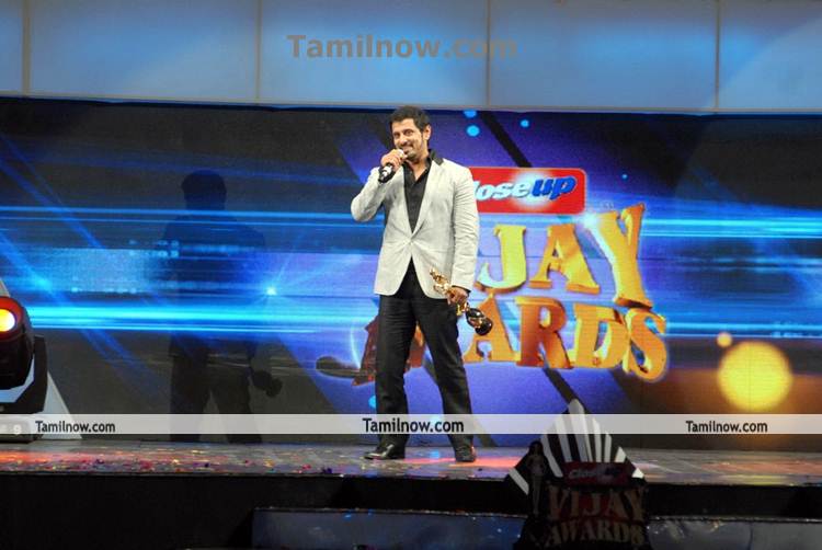 Vikram At Vijay Awards