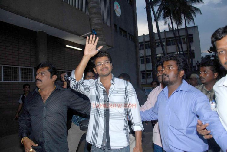 Vijay In Bangalore To Promote Velayudham Picture 137