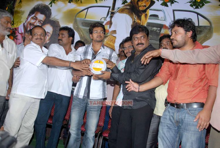 Vijay In Bangalore To Promote Velayudham Picture 737