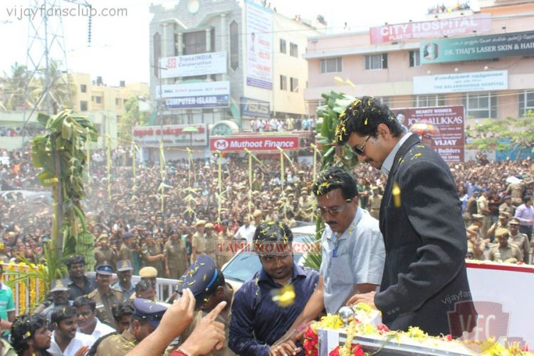 Vijay Inaugurates Jos Alukkas Coimbatore 6094