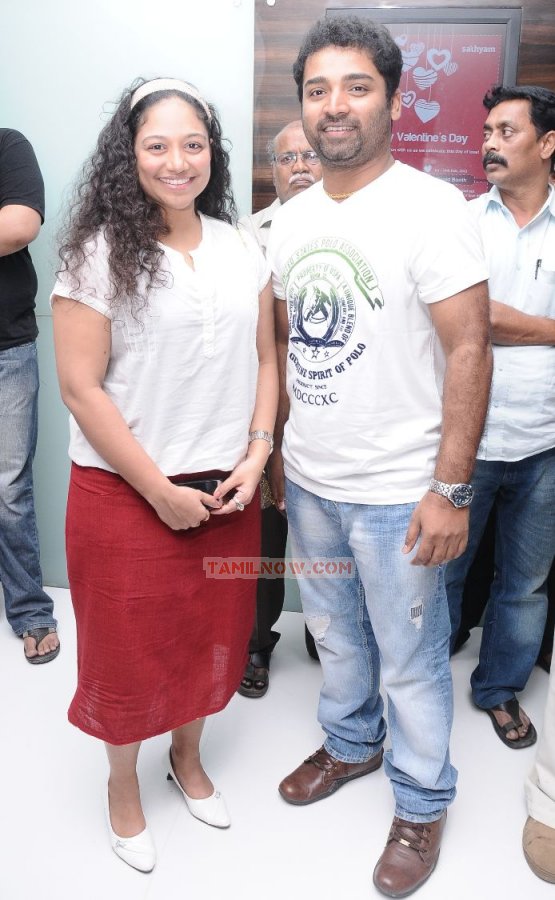 Dance Master Shobi And Lalitha At Vishwaroopam Premiere 418