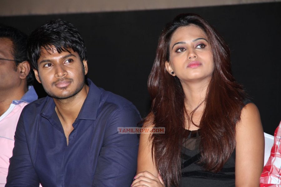 Yaaruda Mahesh Trailer Launch Stills 4470