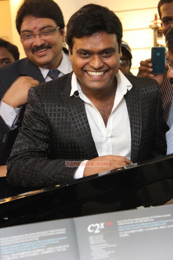 Harris Jayaraj 58